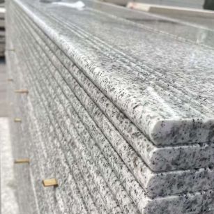大庆芝麻白楼梯踏步 花岗岩楼梯板材
