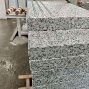 大庆芝麻白楼梯踏步