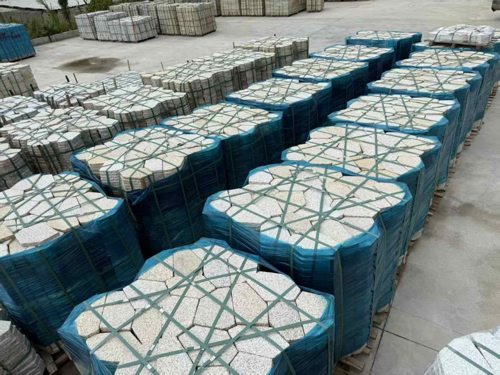 大庆黄金麻冰裂纹 碎拼