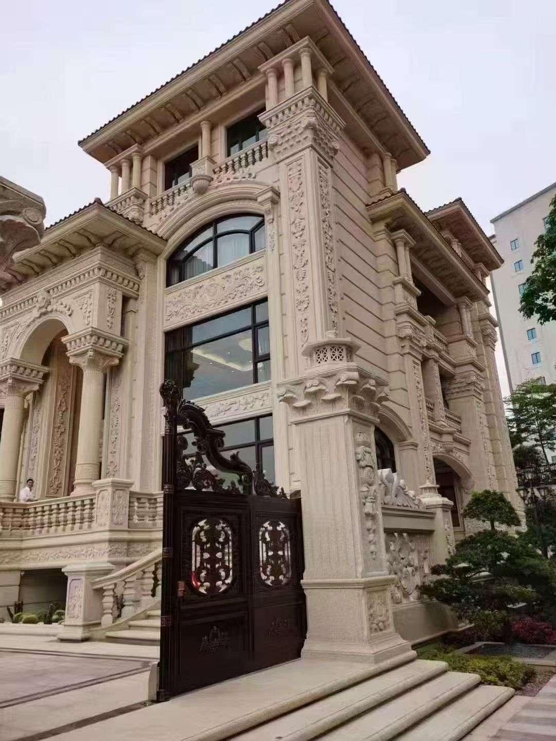 大庆黄金麻别墅外墙异形定制