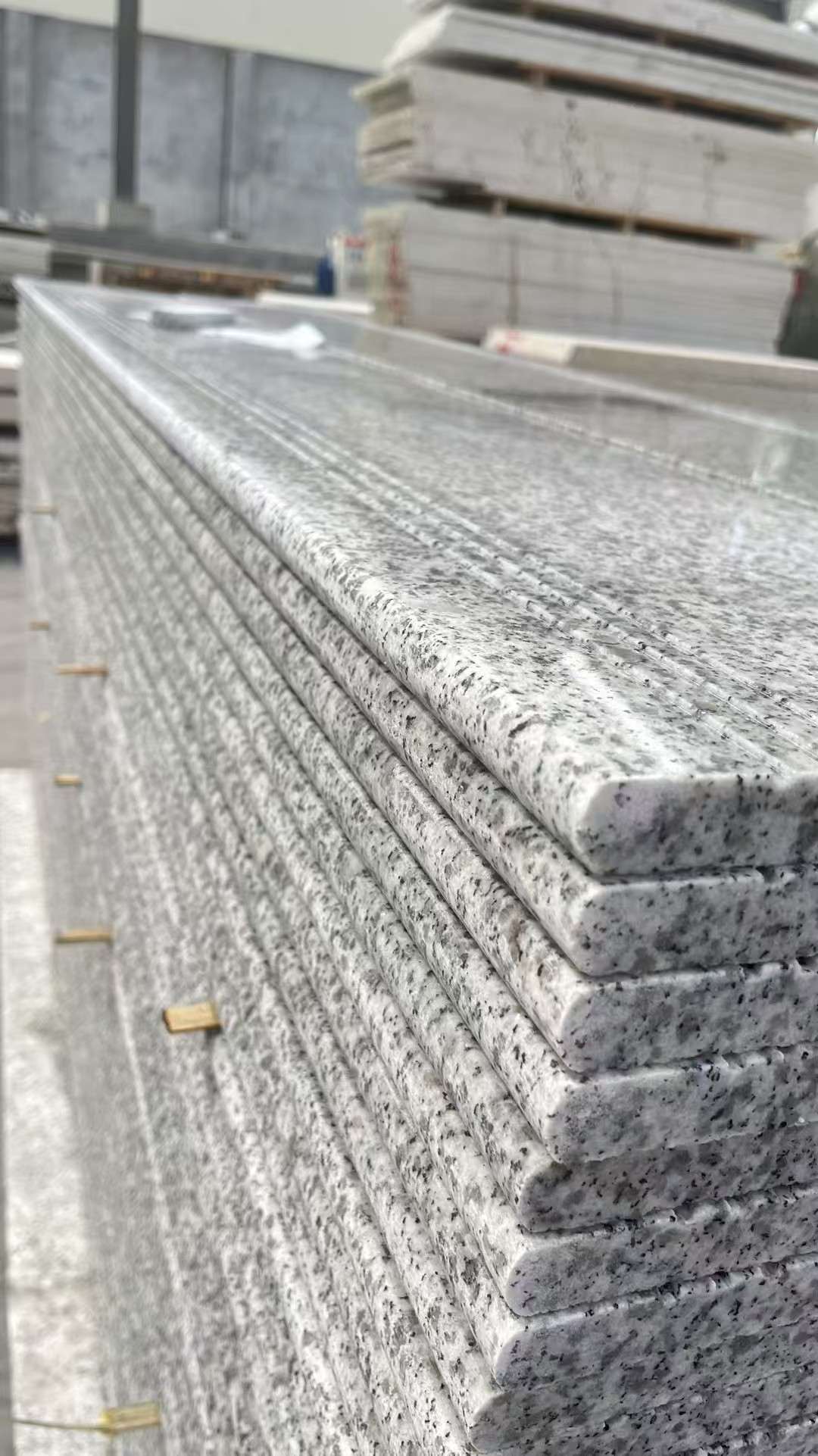大庆芝麻白楼梯踏步 花岗岩楼梯板材