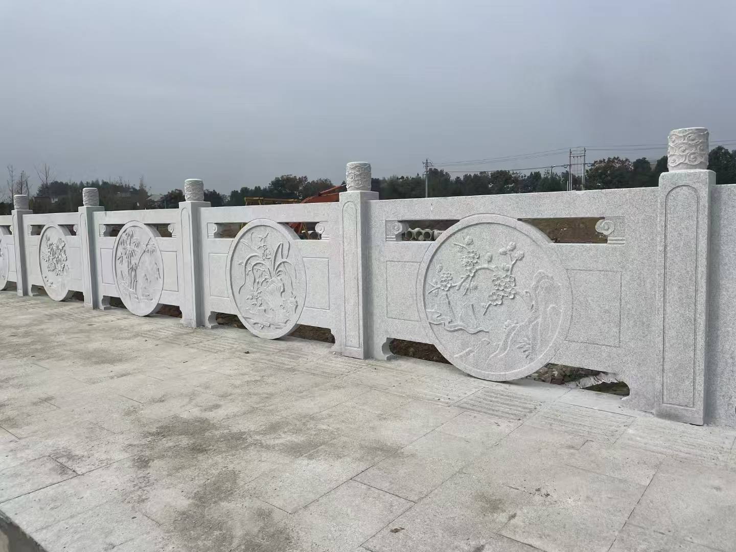 大庆芝麻白河道栏杆 石材栏杆